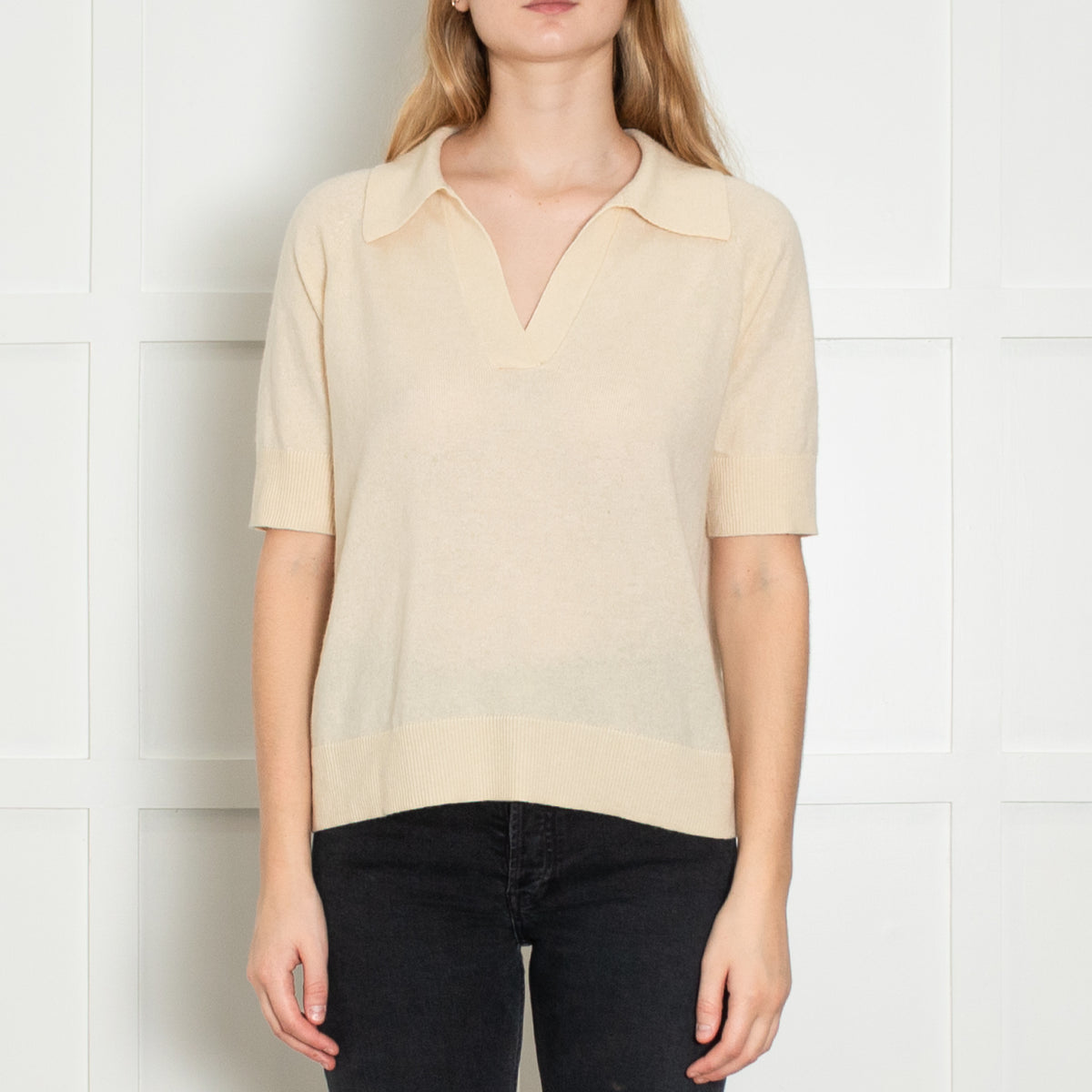 Levete Room Cream Wool Blend Short Sleeve V Neck Jumper
