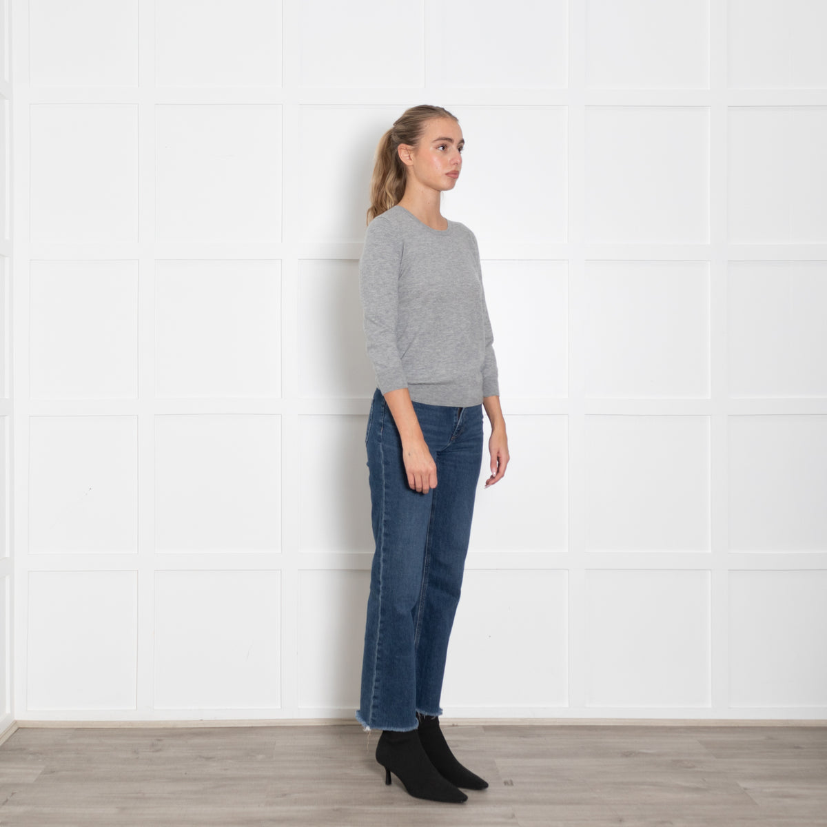 Joseph Grey Cashmere Jumper With 3/4 Sleeves And Hook And Eye Fastening