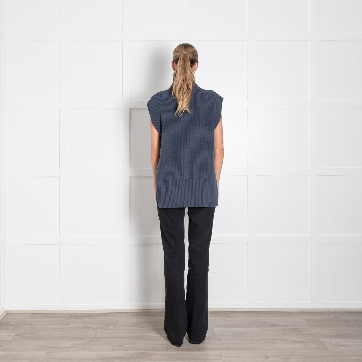 Cefinn Blue Merino Wool Blend Sleeveless Rollneck