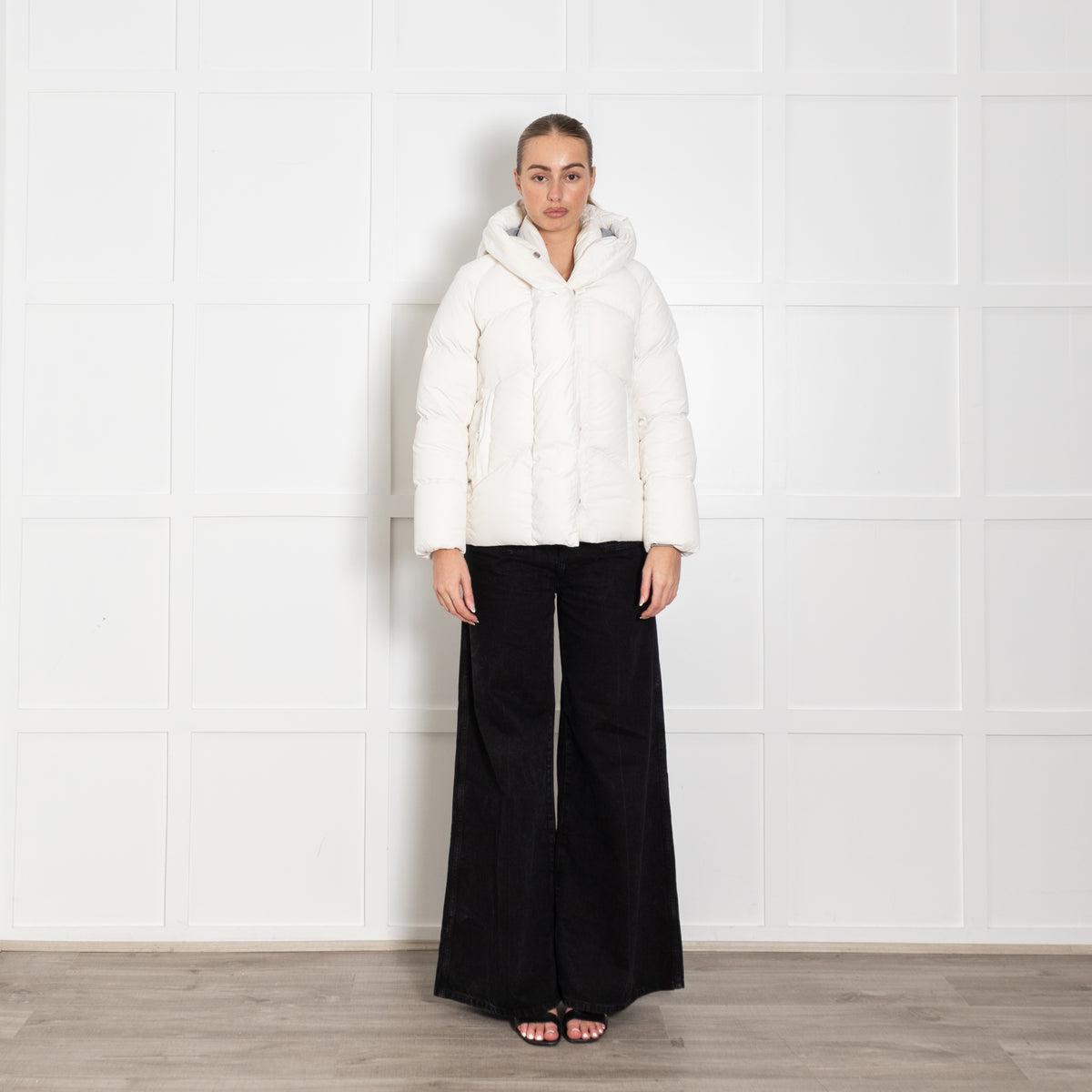 Canada Goose White Puffer Hooded Jacket