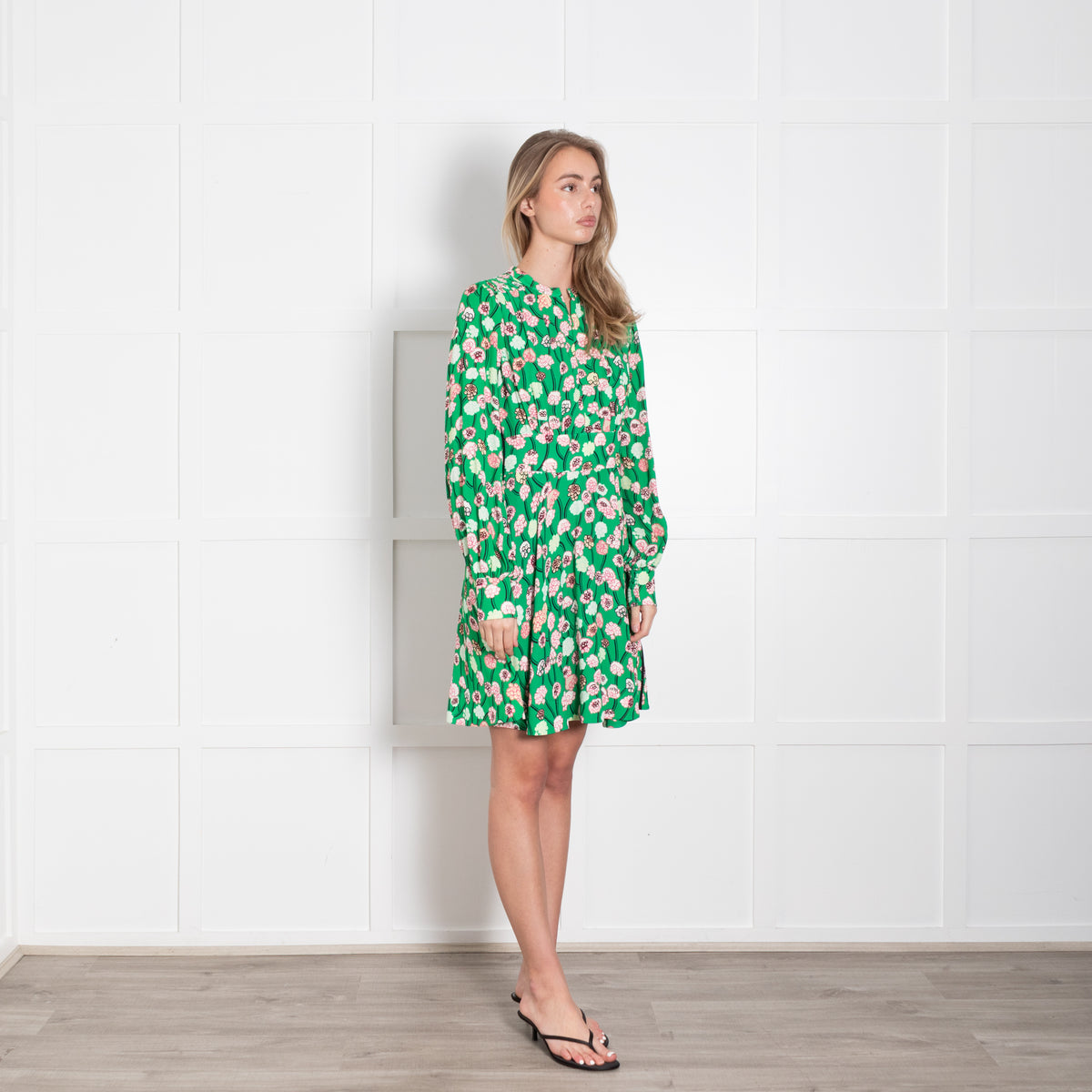 Me + Em Green Lantana Flower Print Short Dress