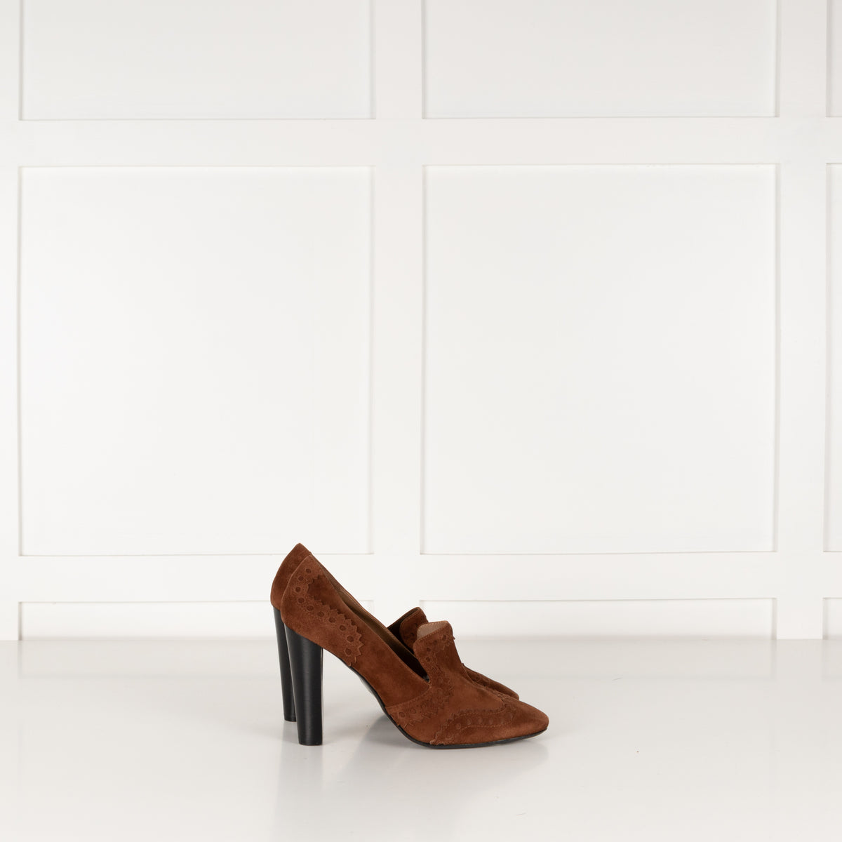 Hermes Tan Suede Round Toe Heeled Shoes