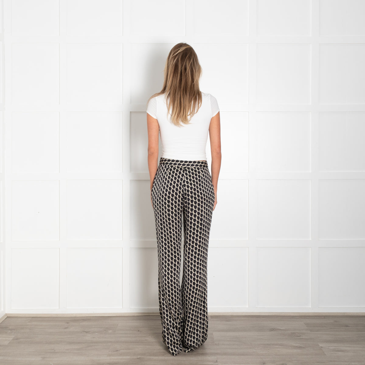 Diane Von Furstenberg Black Cream Crescent Moon Print Silk Blend Trousers