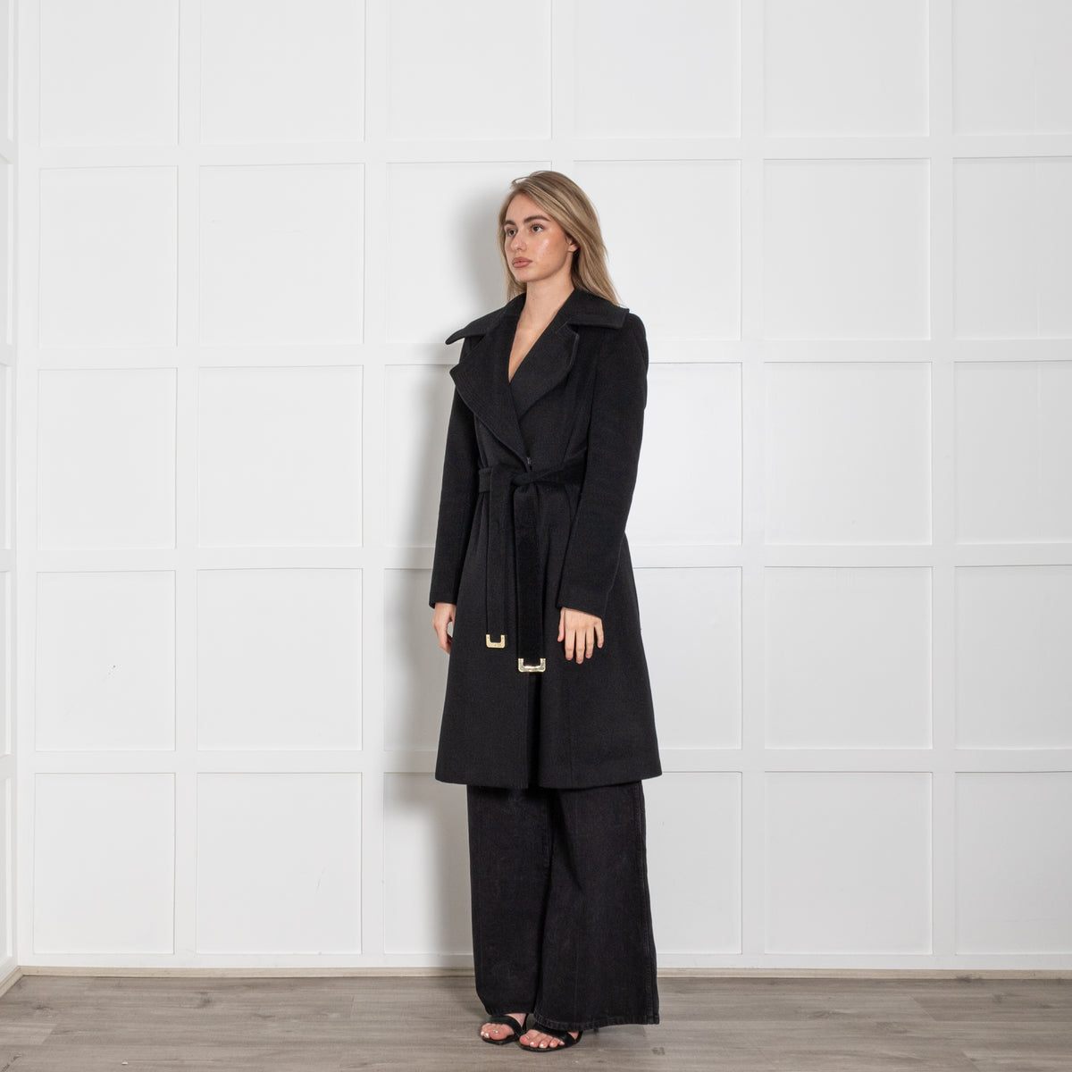 Diane Von Furstenberg Black Belted Wide Collar Wool Blend Coat