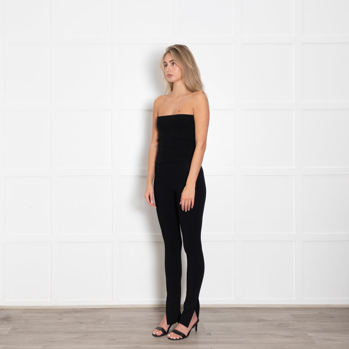 Khaite Black Stretchy Leggings