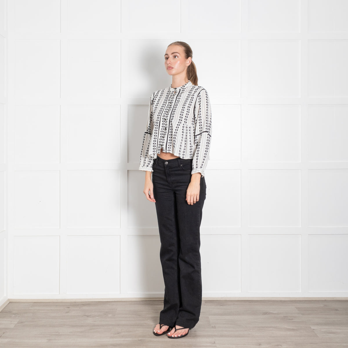 Maison Hotel Cream Black Embroidery Cropped Long Sleeve Top