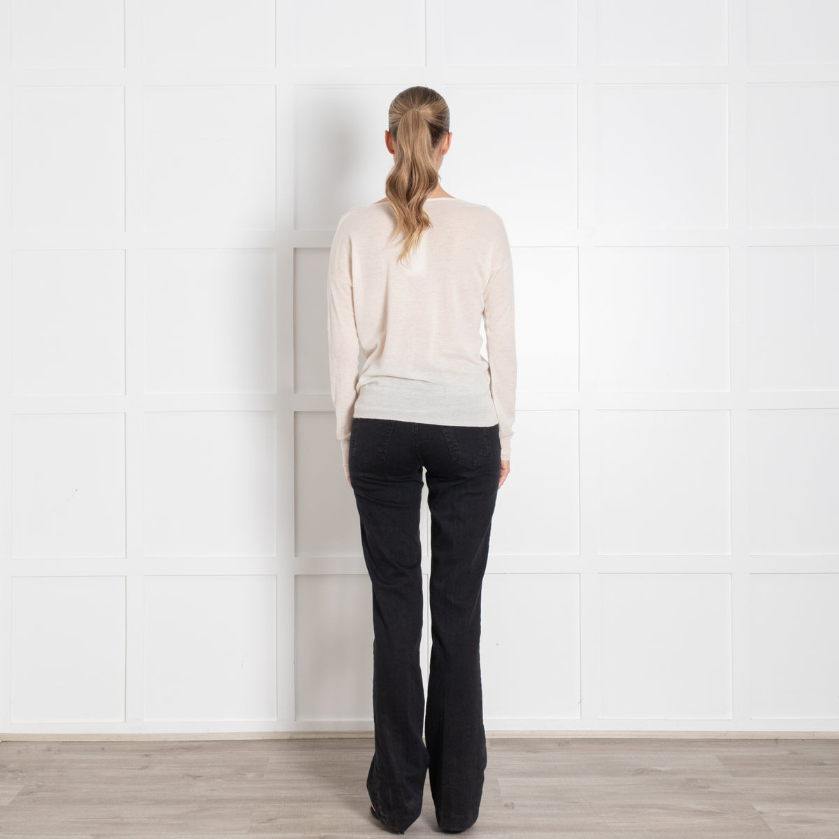 Joseph Cream Fine Knit V Neck Jumper