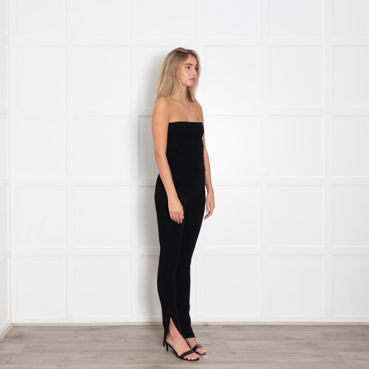 Khaite Black Stretchy Leggings
