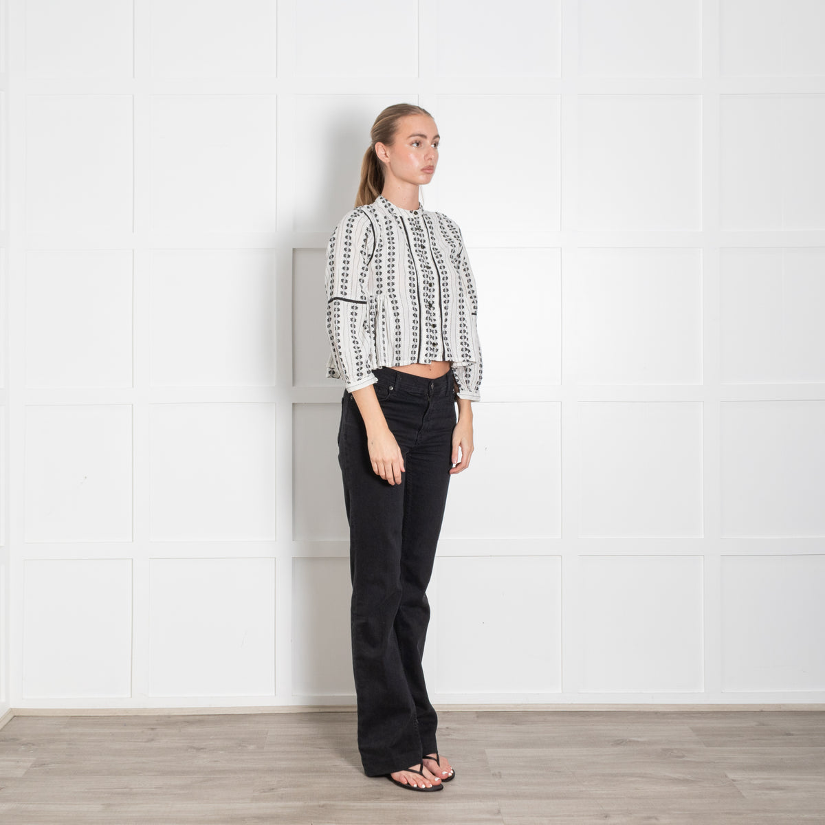 Maison Hotel Cream Black Embroidery Cropped Long Sleeve Top