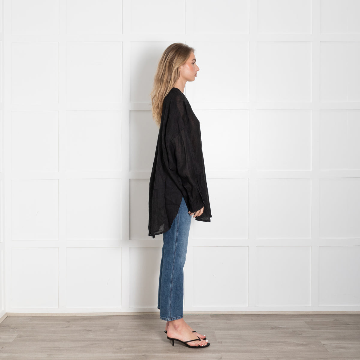 Monday Barcelona V-Neck Black Linen Cover UP