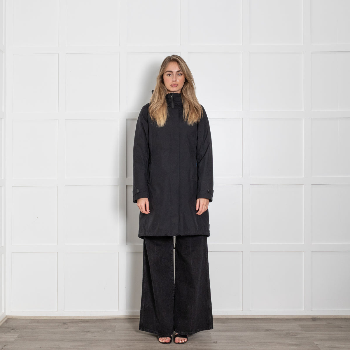 Herno Black Windproof Padded Goose Down Hooded Parka