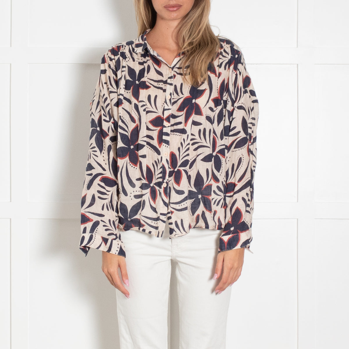 Zyga Linn Laundry Beige Navy Floral Linen Shirt