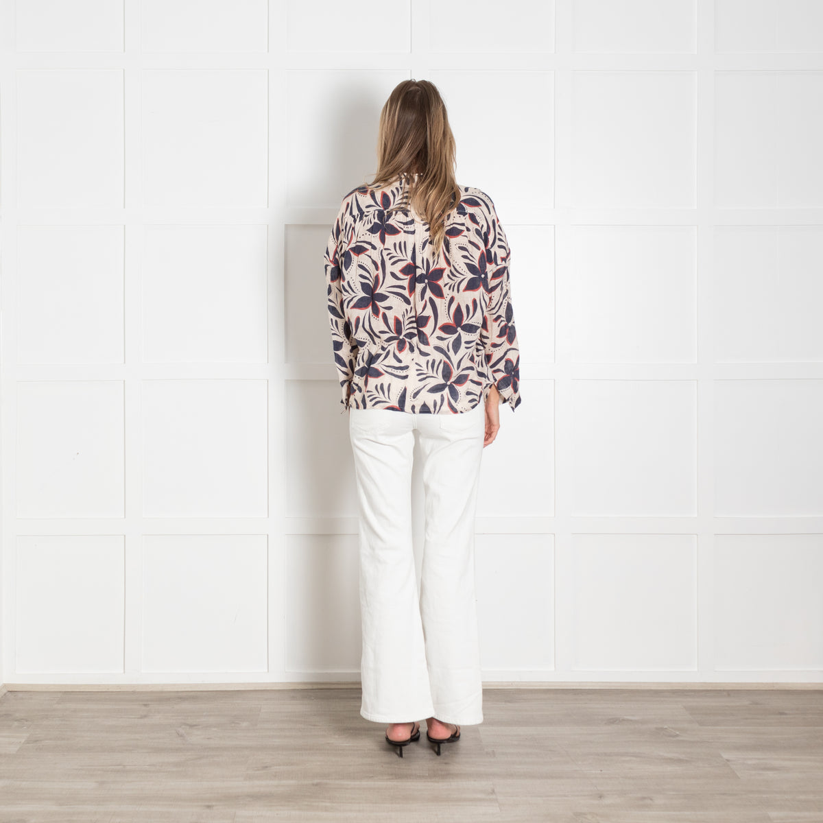 Zyga Linn Laundry Beige Navy Floral Linen Shirt