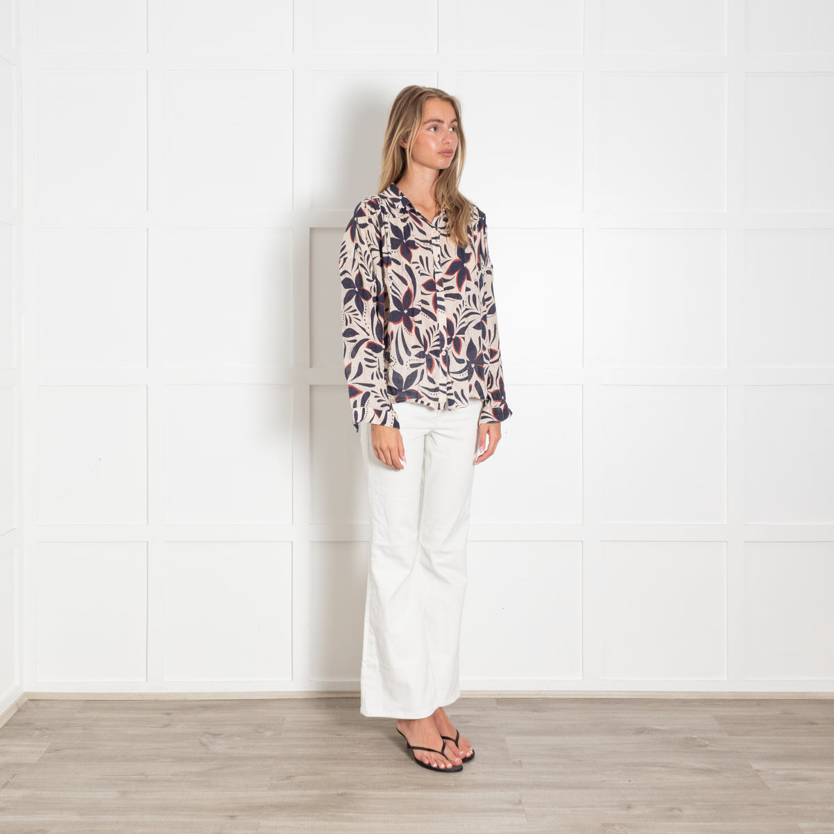 Zyga Linn Laundry Beige Navy Floral Linen Shirt