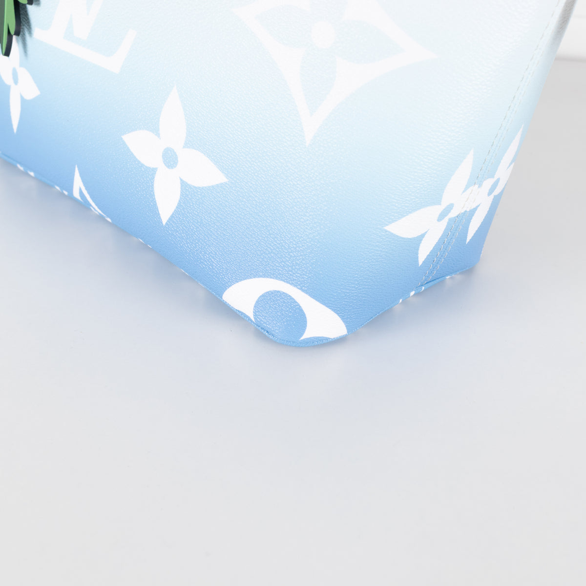 Louis Vuitton Blue By The Pool Neverfull MM Tote - Limited Edition