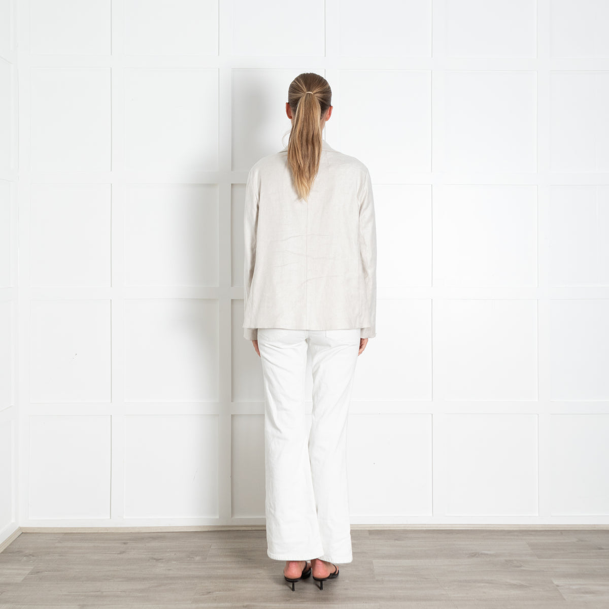 S Max Mara Cream Linen  Blazer With Gold Buttons