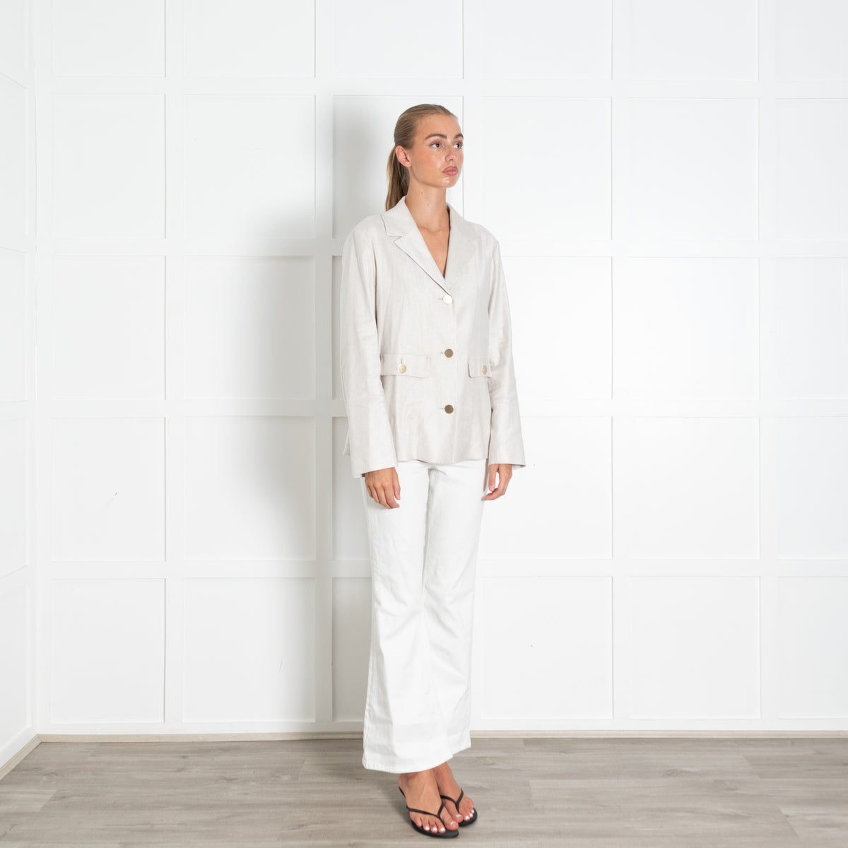 S Max Mara Cream Linen  Blazer With Gold Buttons