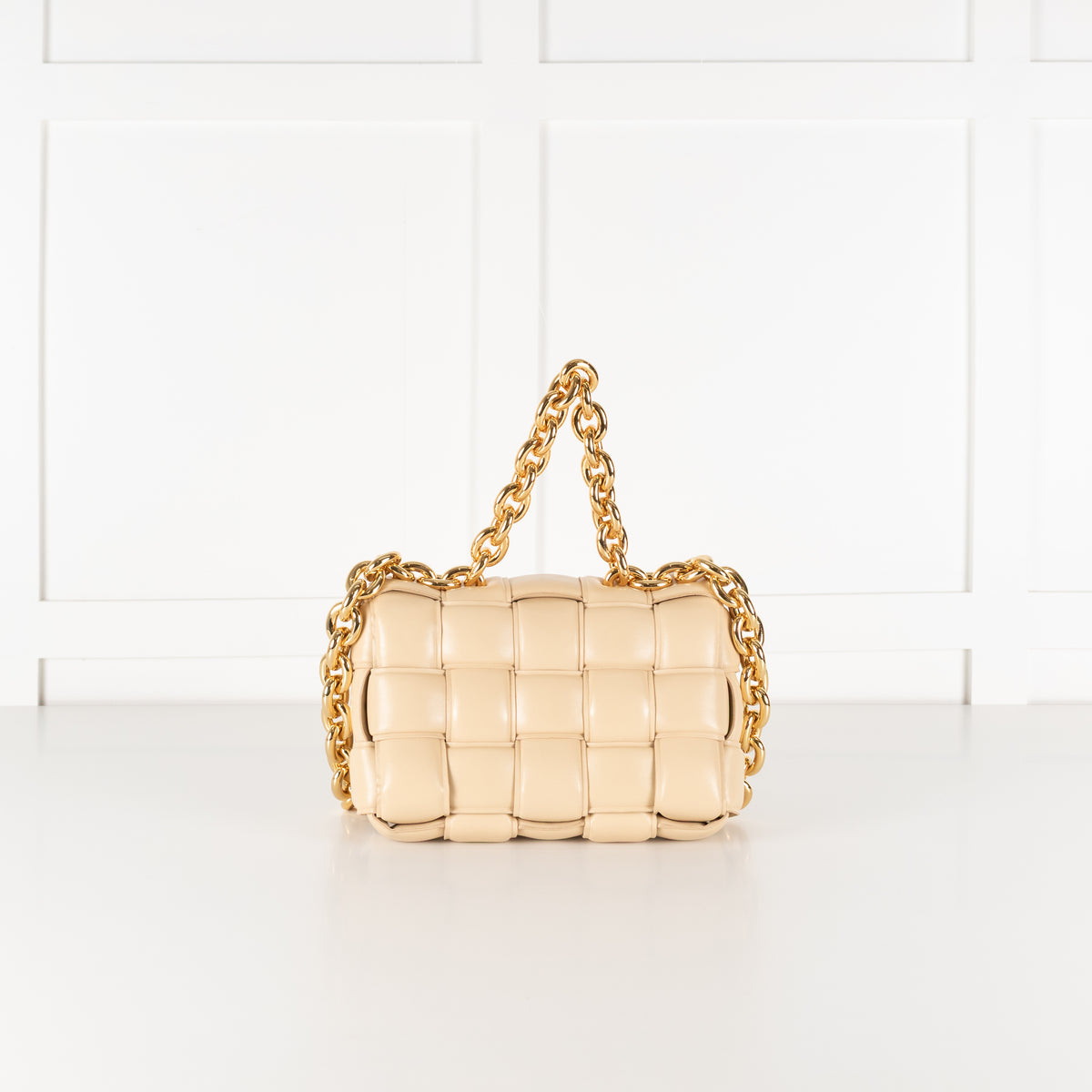 Bottega Veneta Beige Leather Padded Cassette Bag with Gold Toned Chain Link Strap