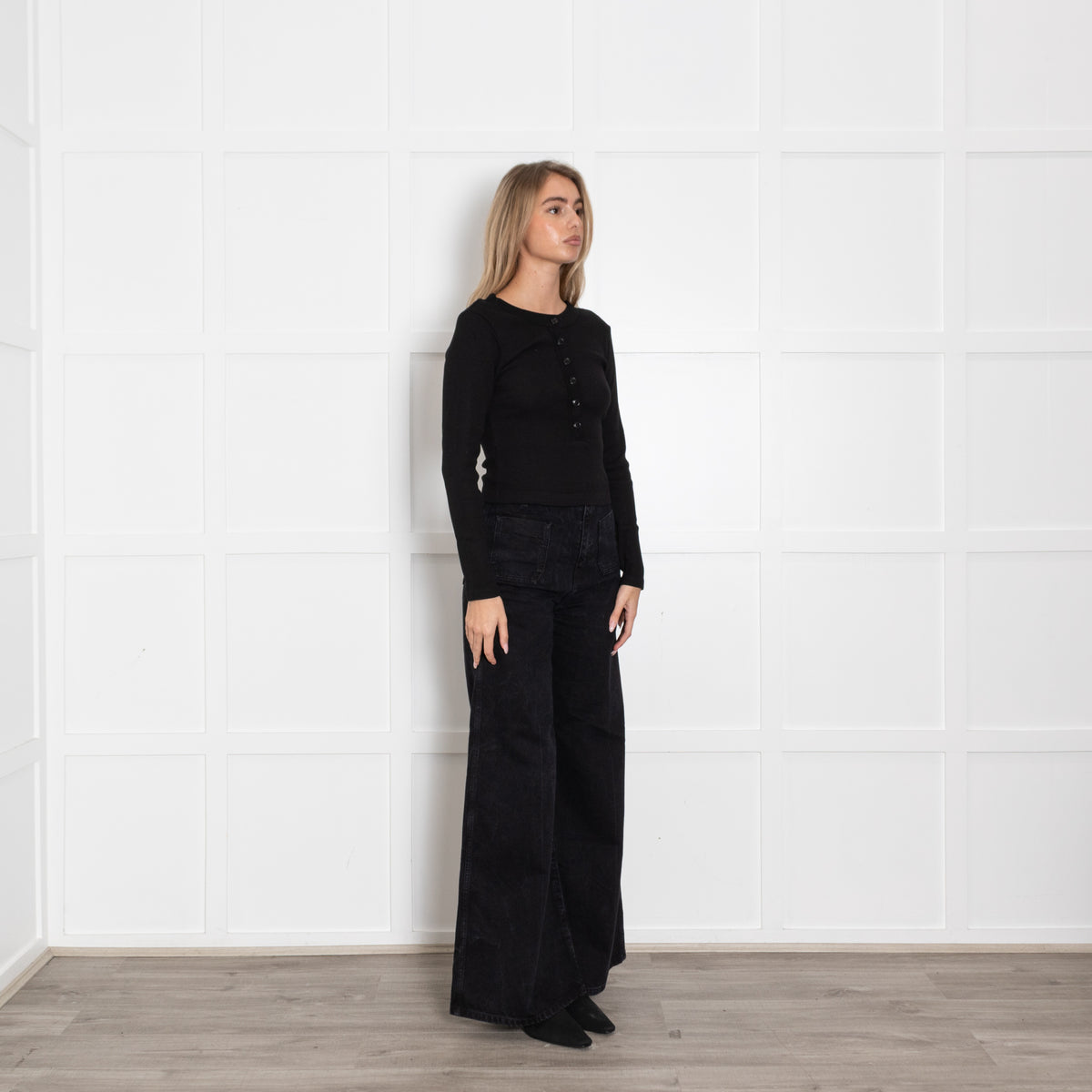 Citizens Of Humanity Faena Black Cropped Crewneck