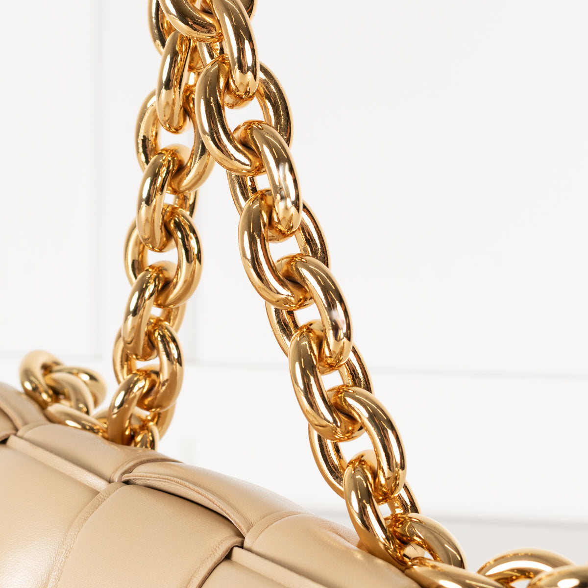 Bottega Veneta Beige Leather Padded Cassette Bag with Gold Toned Chain Link Strap