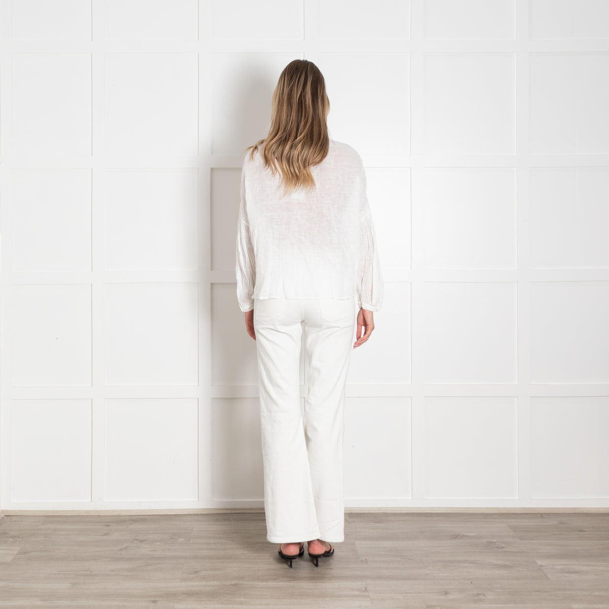 Zyga Linn Laundry Cream Linen Embroidered Peasant Top