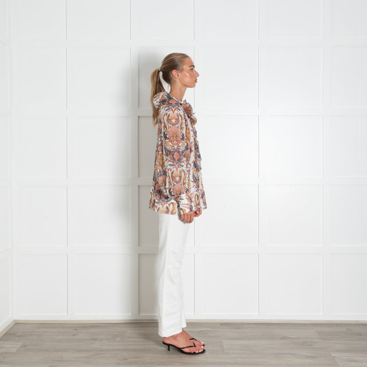 Farm Rio White Sea Garden Tie Neck Top With Ruffe Collar