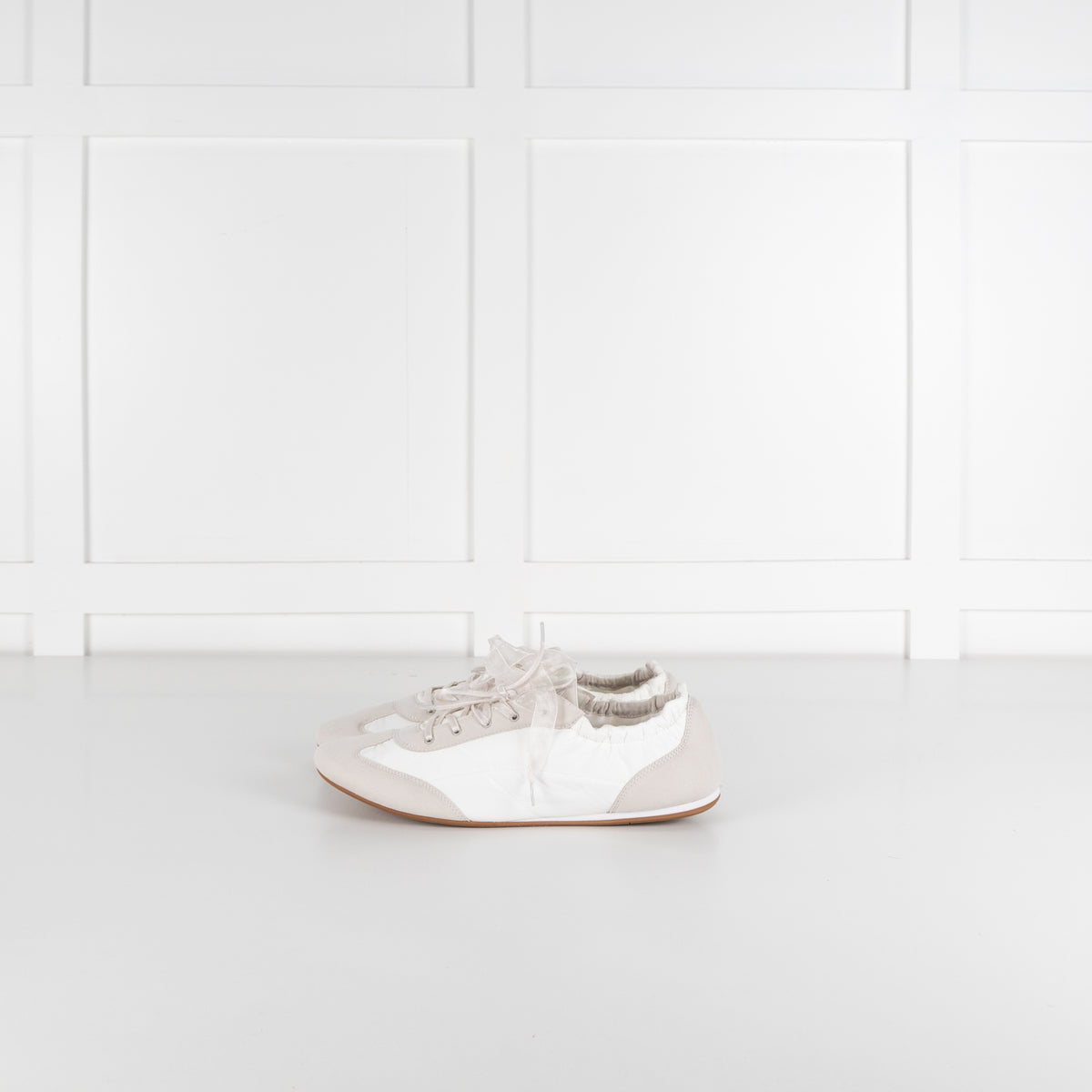 Vivaia Yancy Feel The Comfort White Trainers UK 8.5