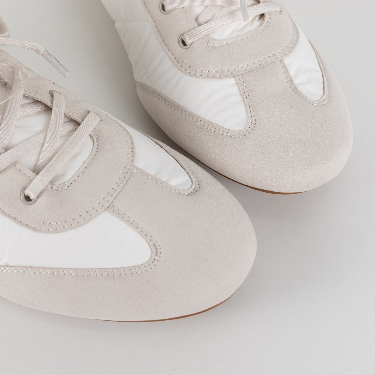 Vivaia Yancy Feel The Comfort White Trainers UK 8.5