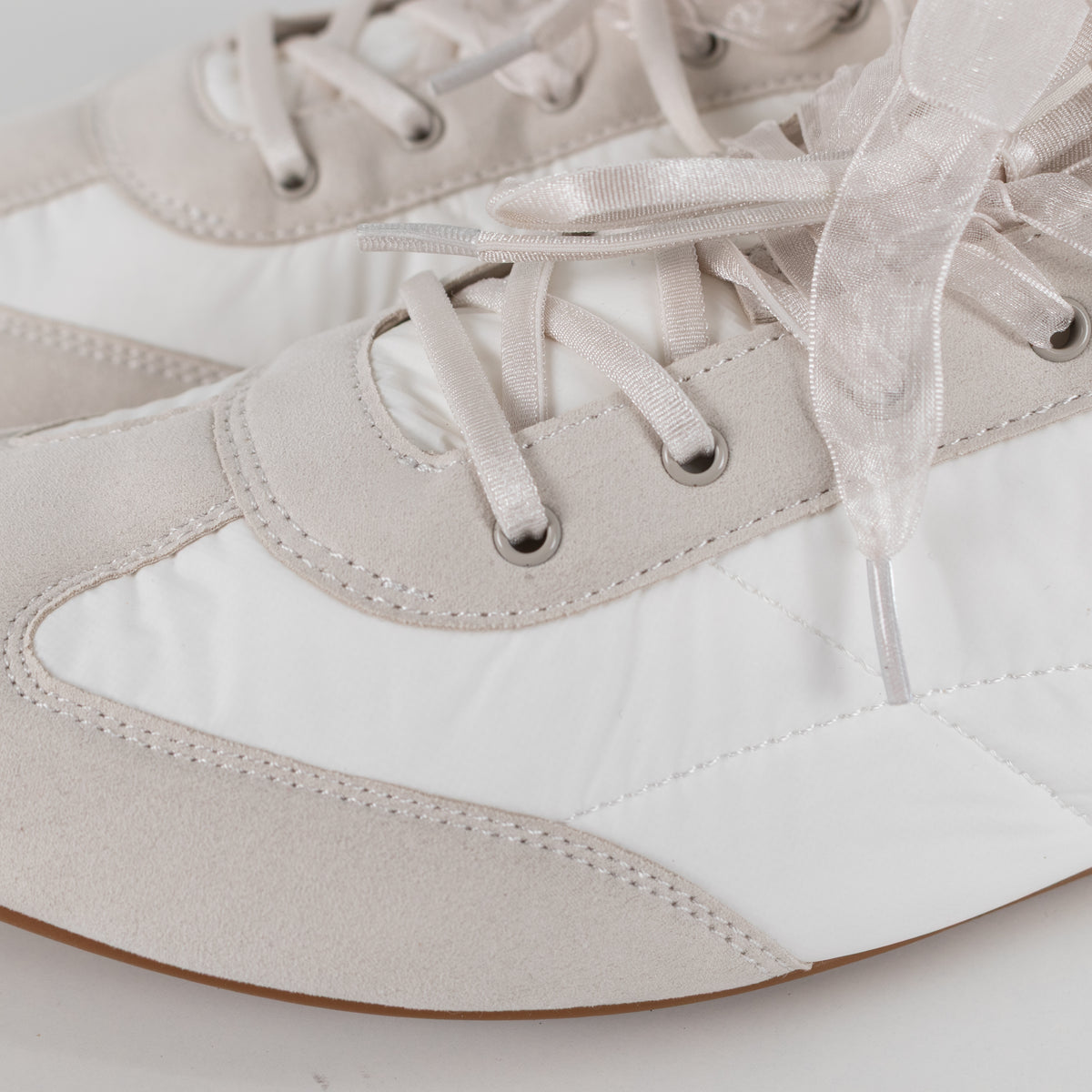 Vivaia Yancy Feel The Comfort White Trainers UK 8.5