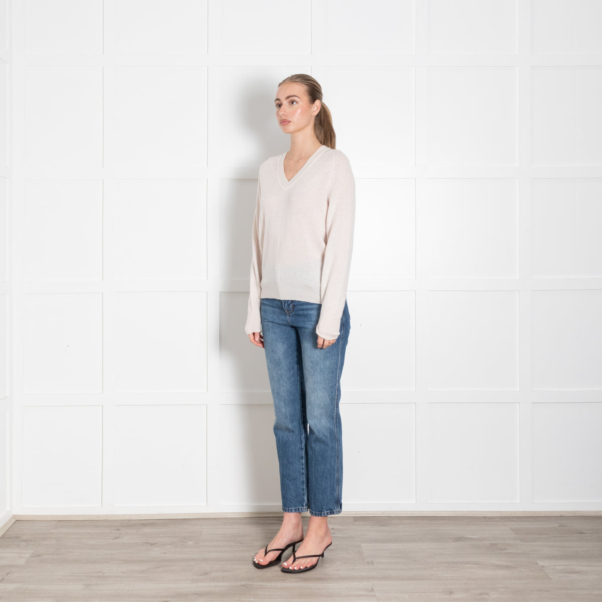 360 Cashmere Cream V Neck Cashmere Jumper