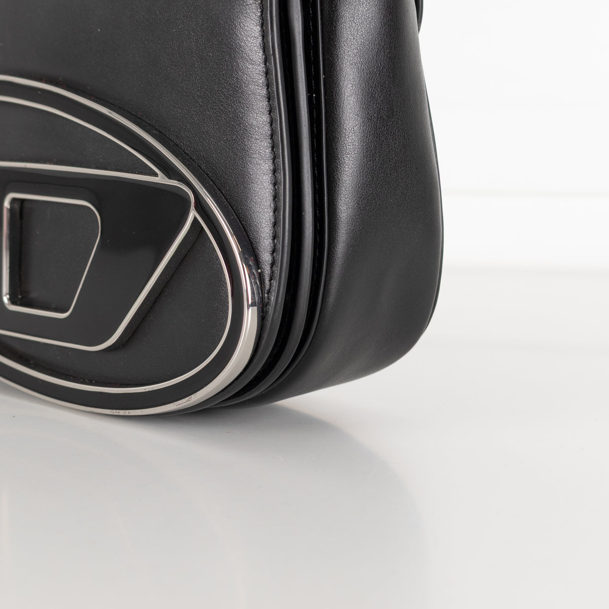 Diesel Black Leather 1DR Logo Shoulder Bag