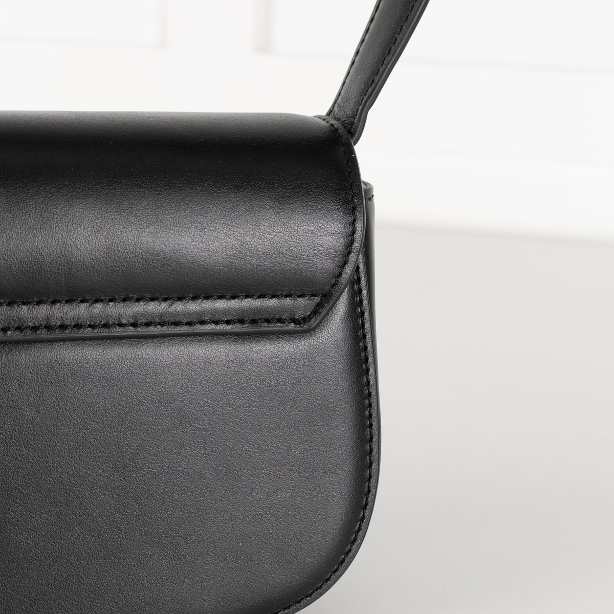Diesel Black Leather 1DR Logo Shoulder Bag