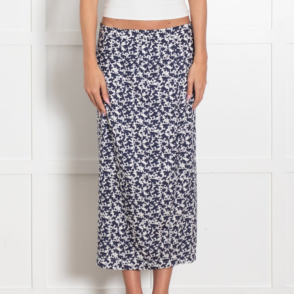 Amina Rubinacci Blue And White Floral Print Skirt