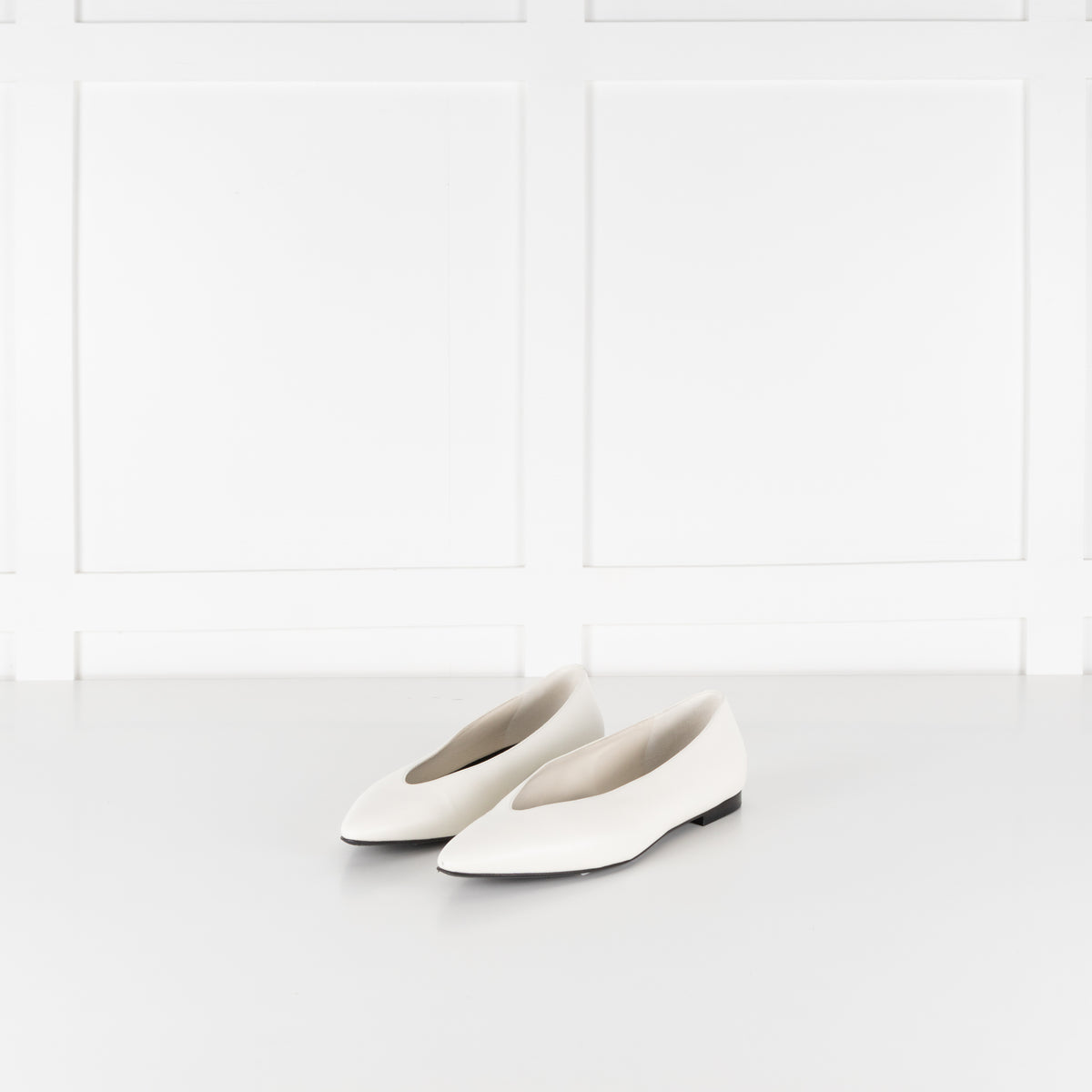 CO Cream Leather Flat Pointy Pumps