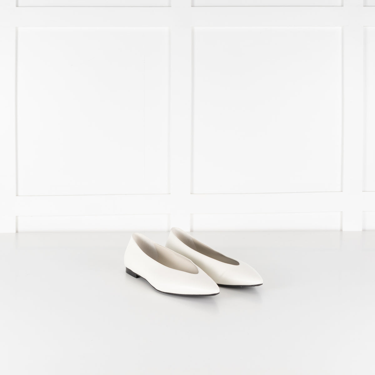CO Cream Leather Flat Pointy Pumps