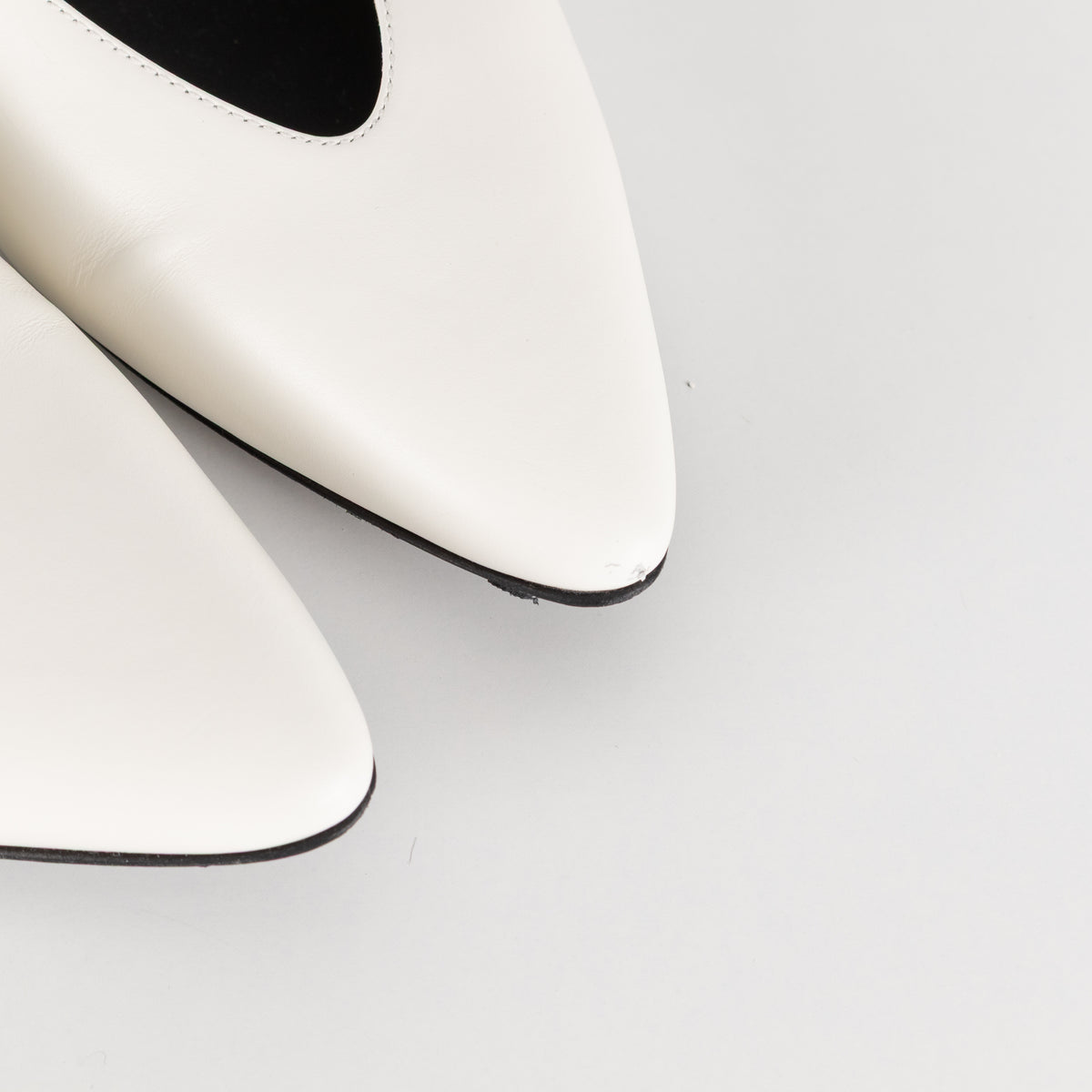 CO Cream Leather Flat Pointy Pumps