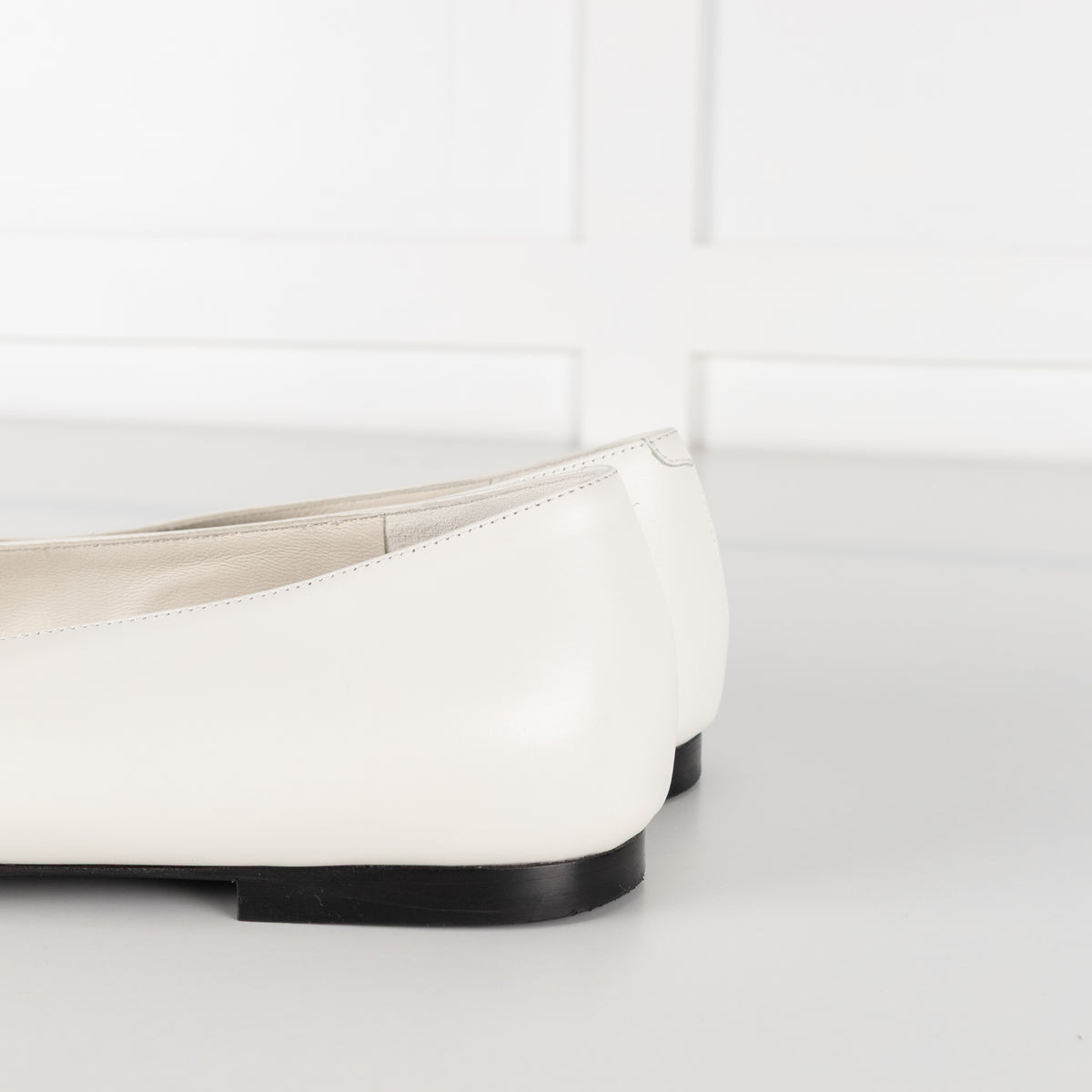 CO Cream Leather Flat Pointy Pumps