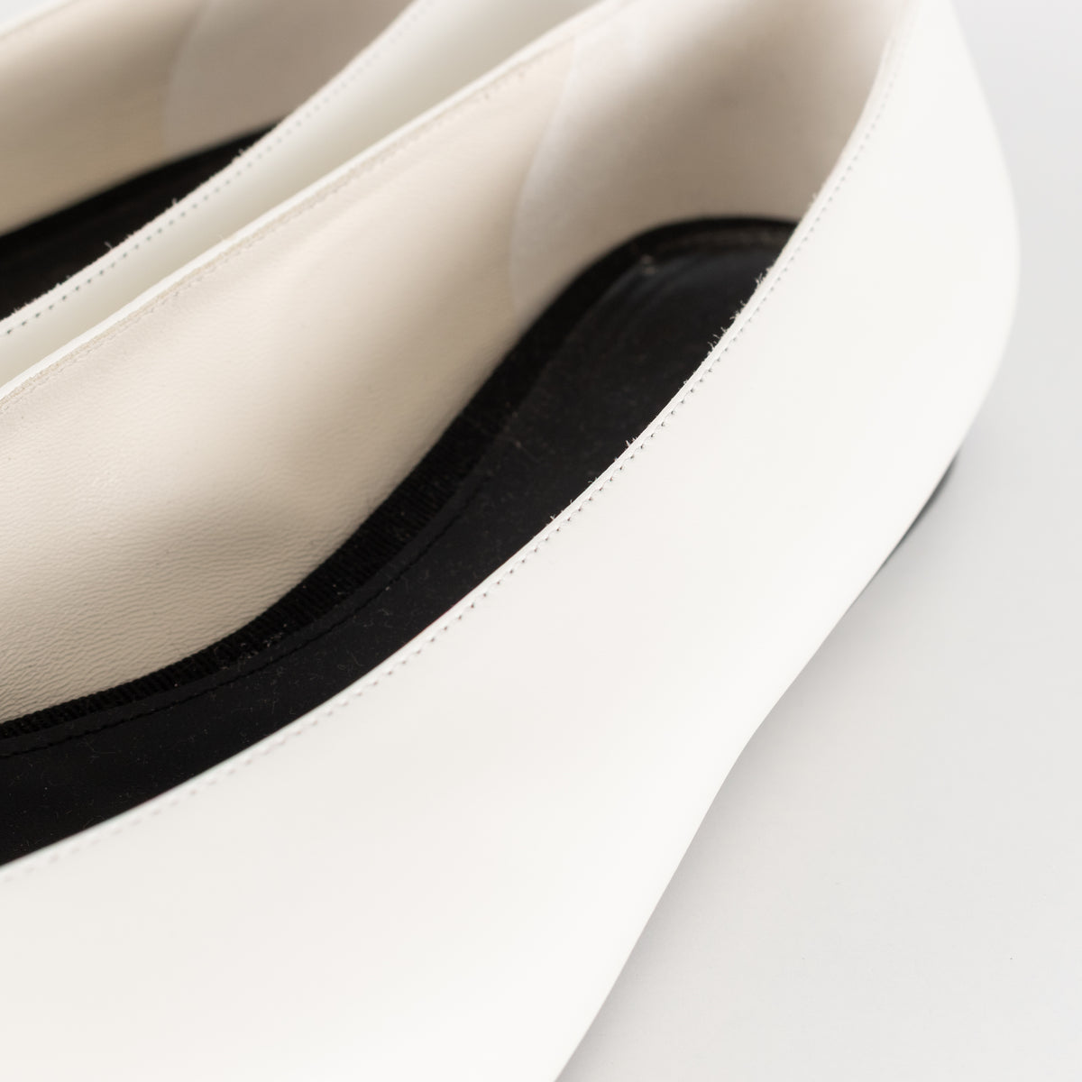 CO Cream Leather Flat Pointy Pumps