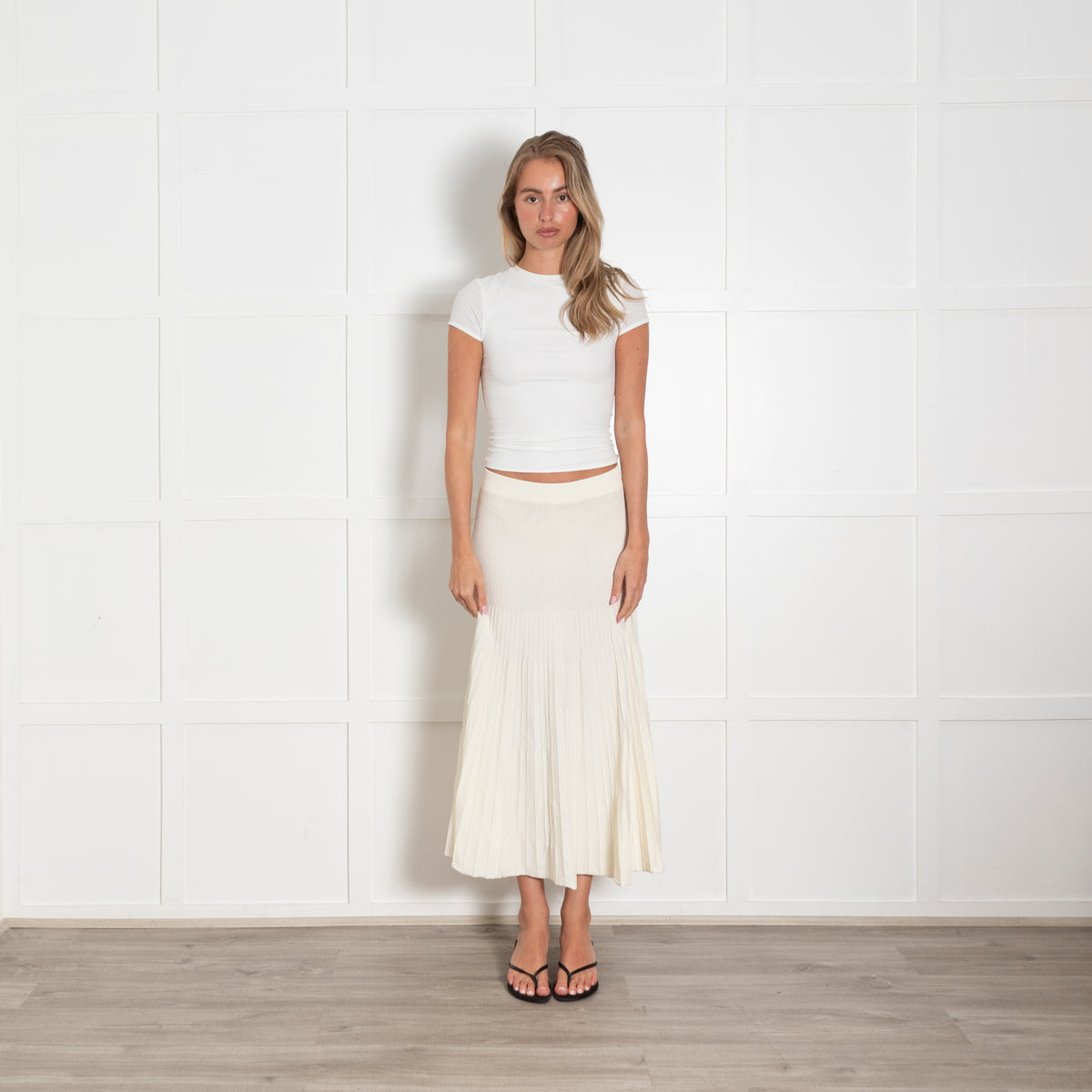 Amina Rubinacci Cream Knit Pleated Skirt