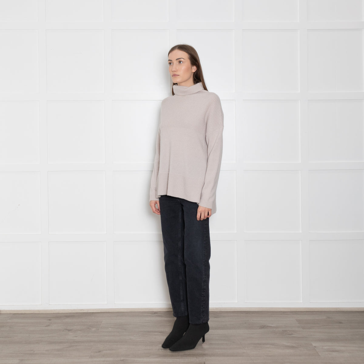 Van Kukil Beige Cashmere Poloneck Jumper