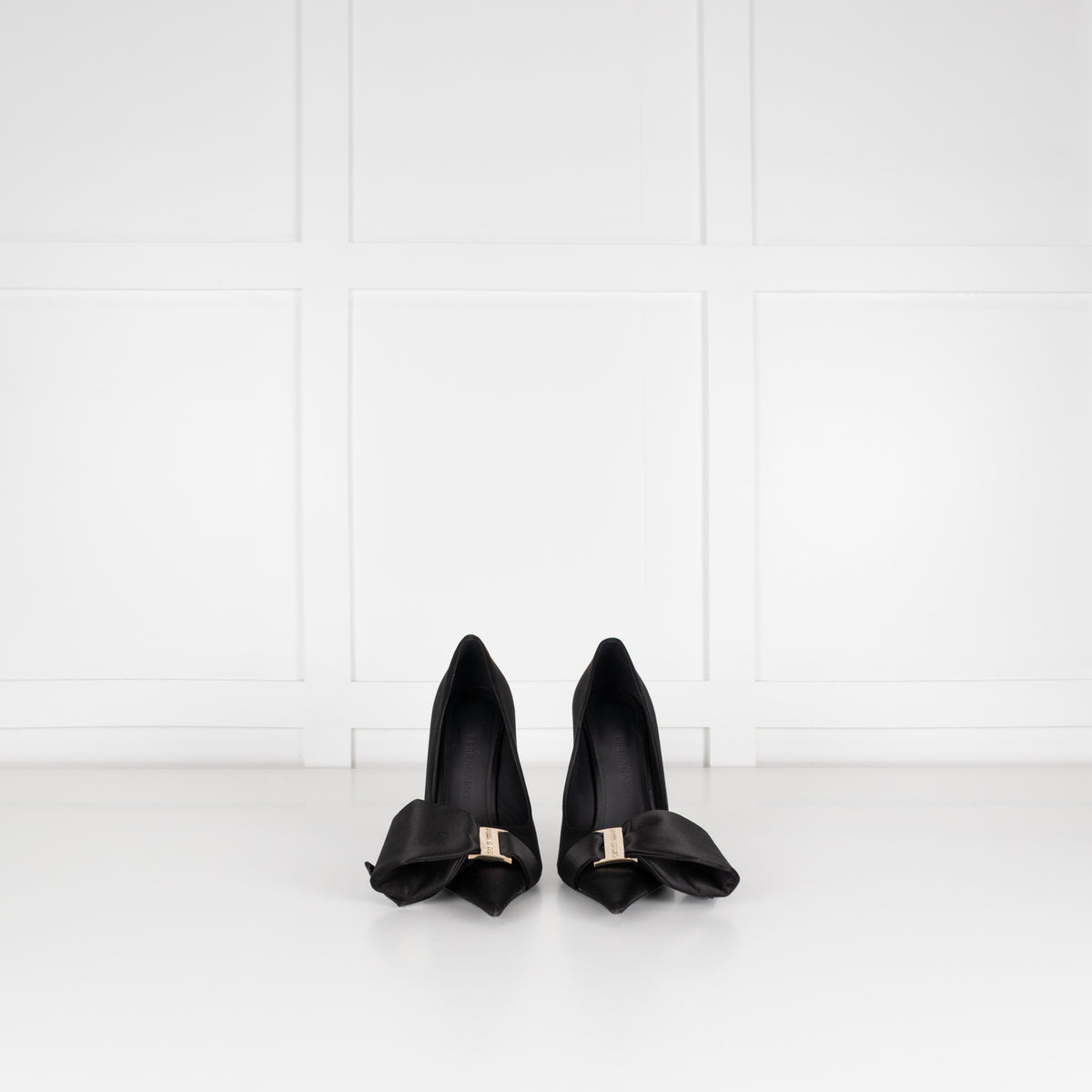 Ferragamo Black Silk Pointed Erica x5 Heels