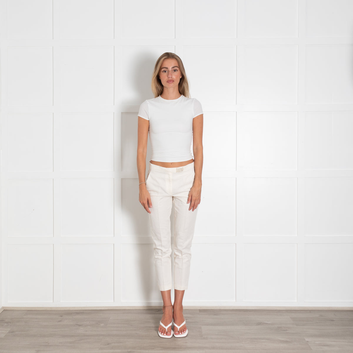 Brunello Cuccinelli Cream Tailored 3/4 Length Trouser With Enamel Belt Detail