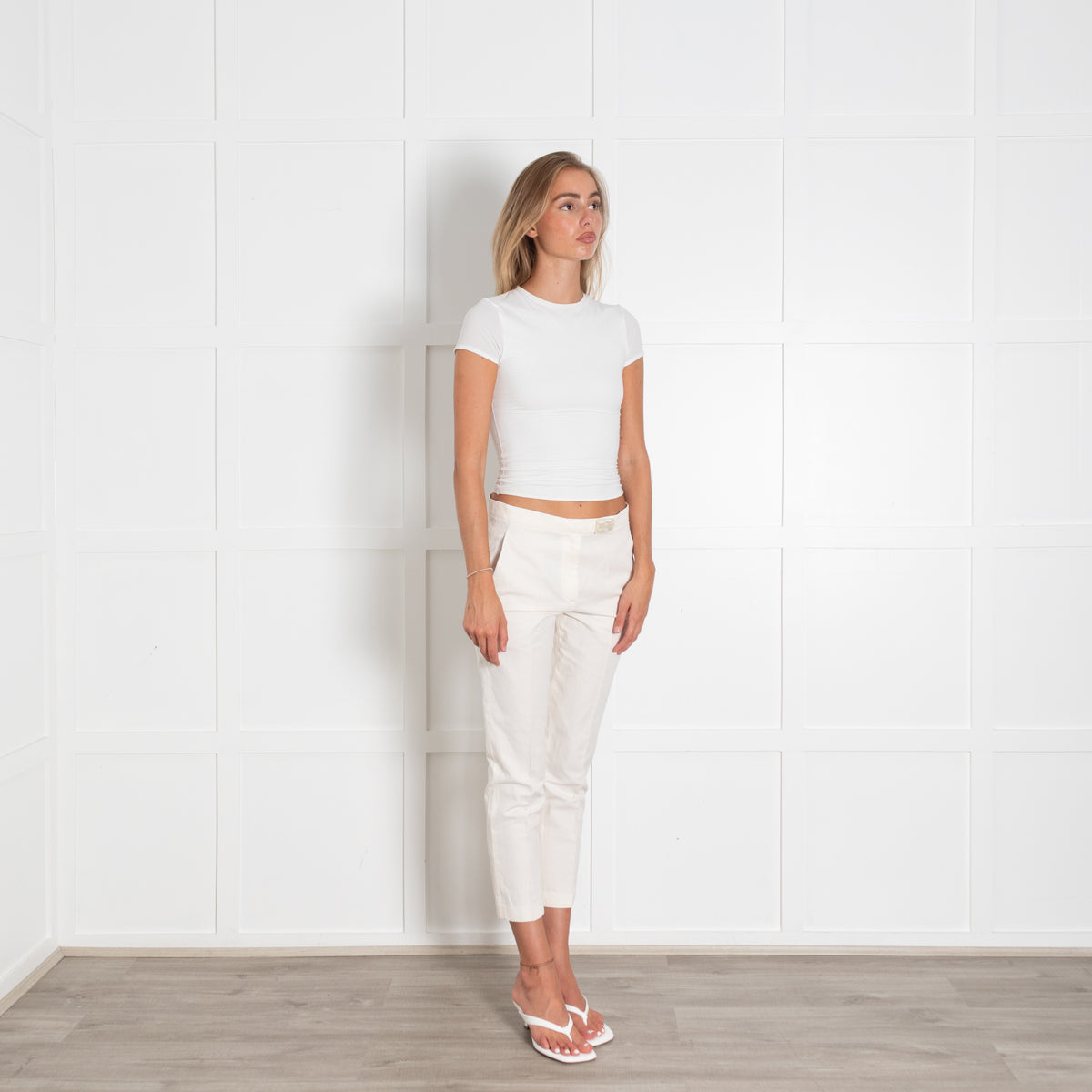 Brunello Cuccinelli Cream Tailored 3/4 Length Trouser With Enamel Belt Detail