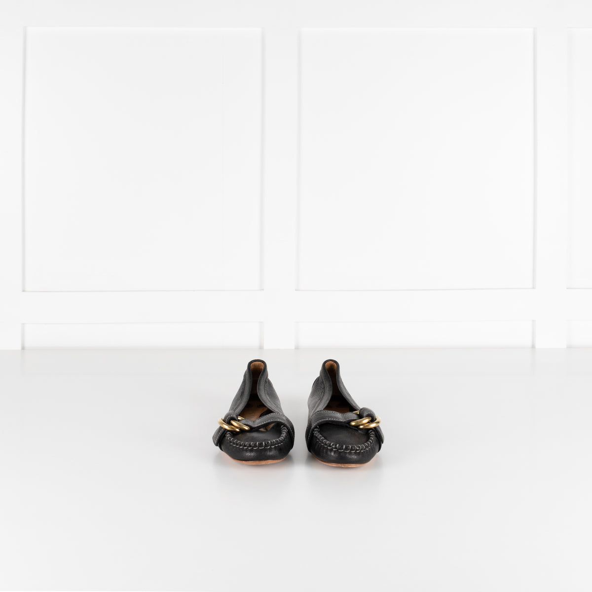 Chloé Black Grainy Leather Buckle Detail Pumps