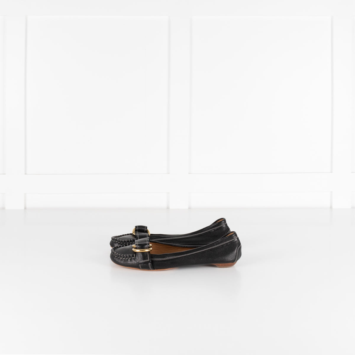 Chloé Black Grainy Leather Buckle Detail Pumps