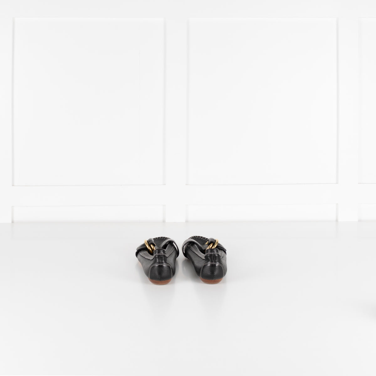 Chloé Black Grainy Leather Buckle Detail Pumps
