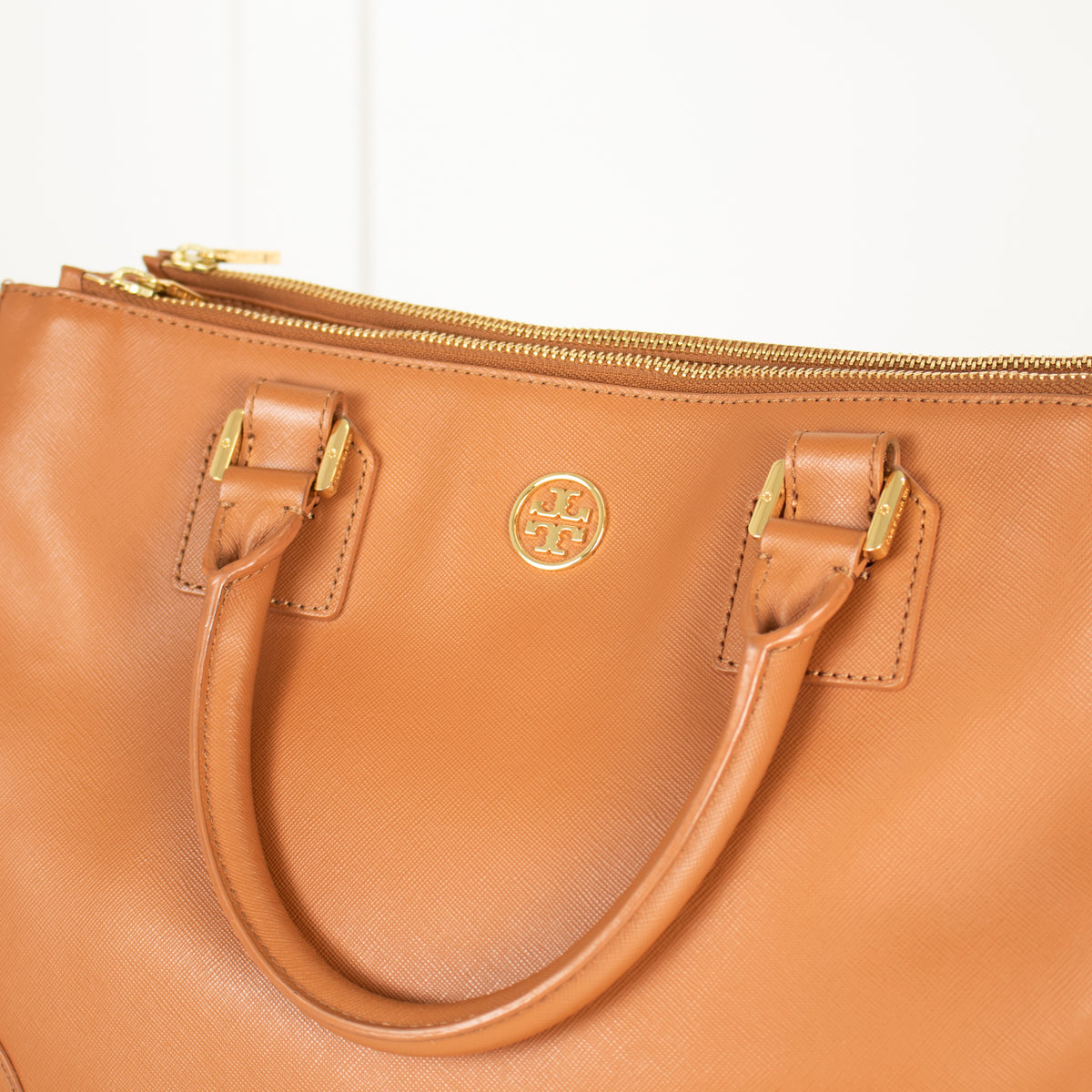 Tory Burch Robinson Tan Bag W/Long Strap
