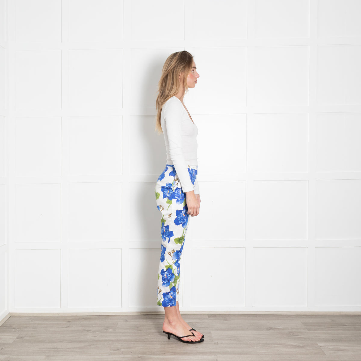 Borgo De Nor White With Blue Flowers Tailored Trousers