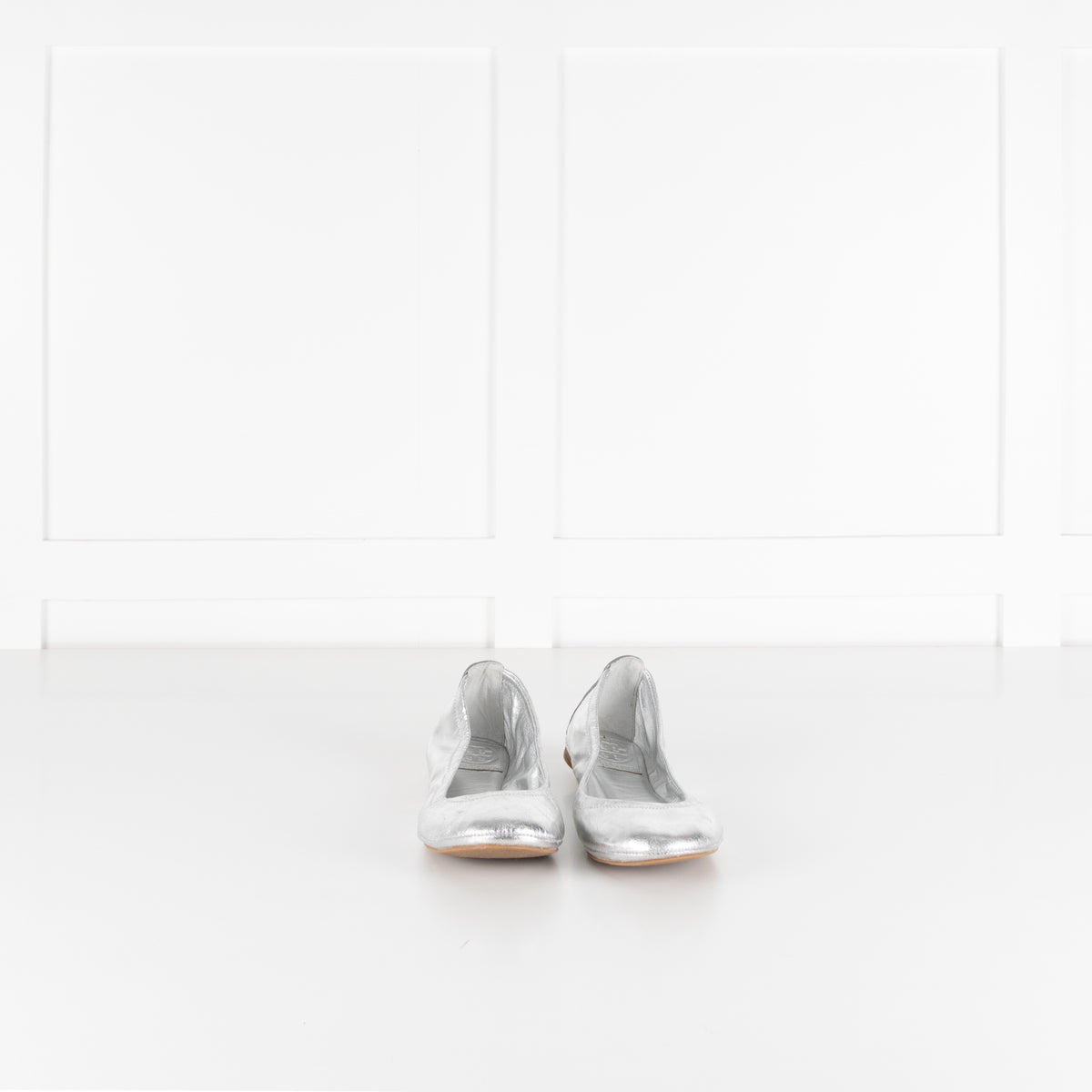 Tory Burch Silver Leather Flat Pumps