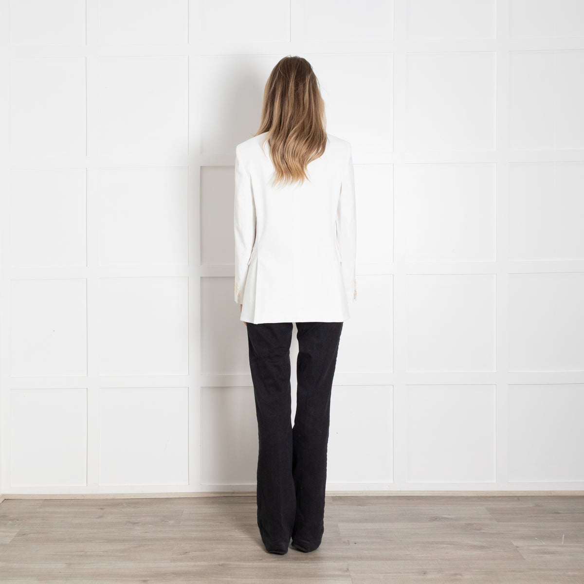Theory White Shrunken Linen Blazer